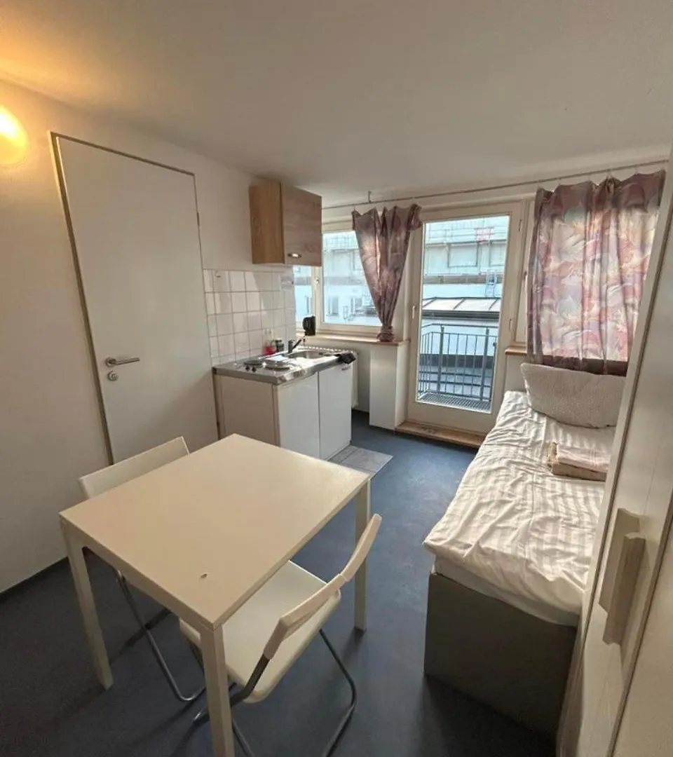 Low Budget Central Station Aparthostel Sen 14 München Apartment