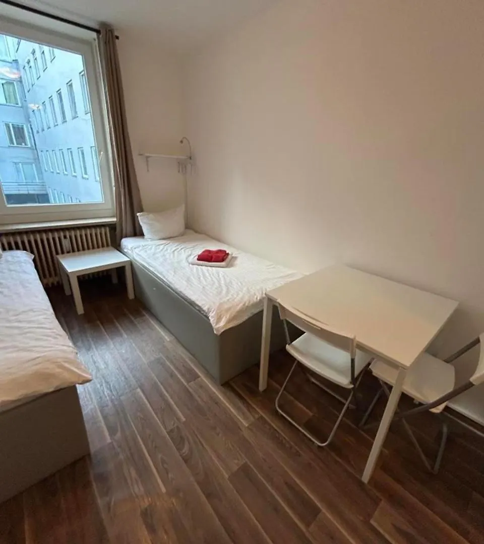 Low Budget Central Station Aparthostel Sen 14 München