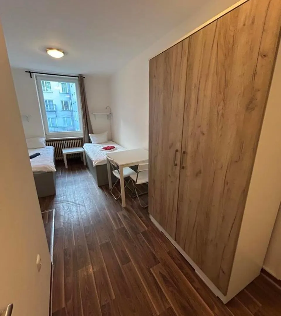 Low Budget Central Station Aparthostel Sen 14 München Deutschland