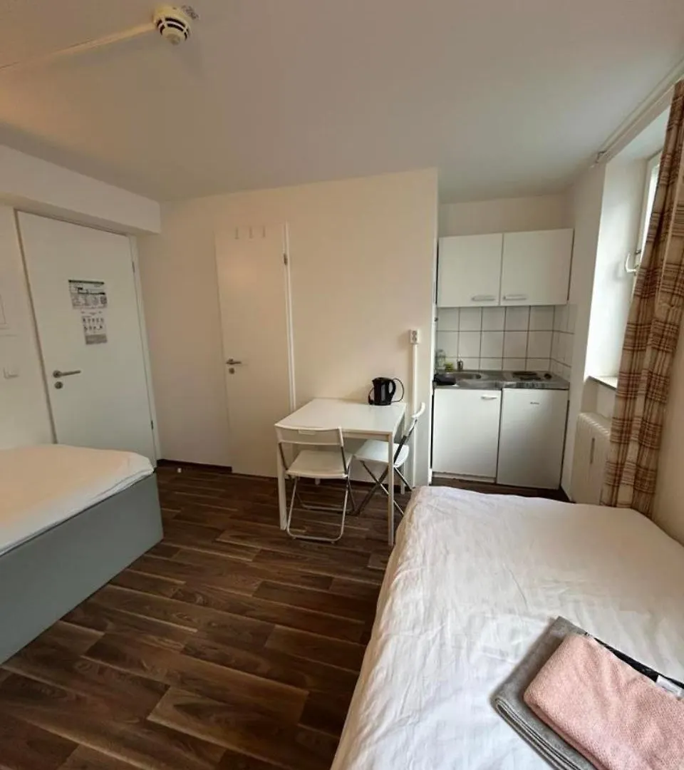 Low Budget Central Station Apartmenthostel Sen 14 Monaco di Baviera 0*,