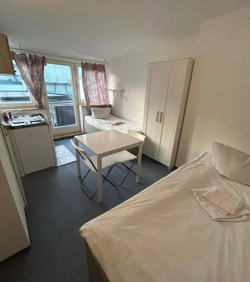 Low Budget Central Station Aparthostel Sen 14 Munich 0*,  Germany