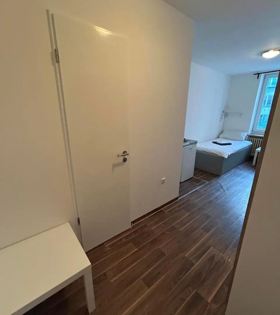 Low Budget Central Station Aparthostel Sen 14 Munich Apartment